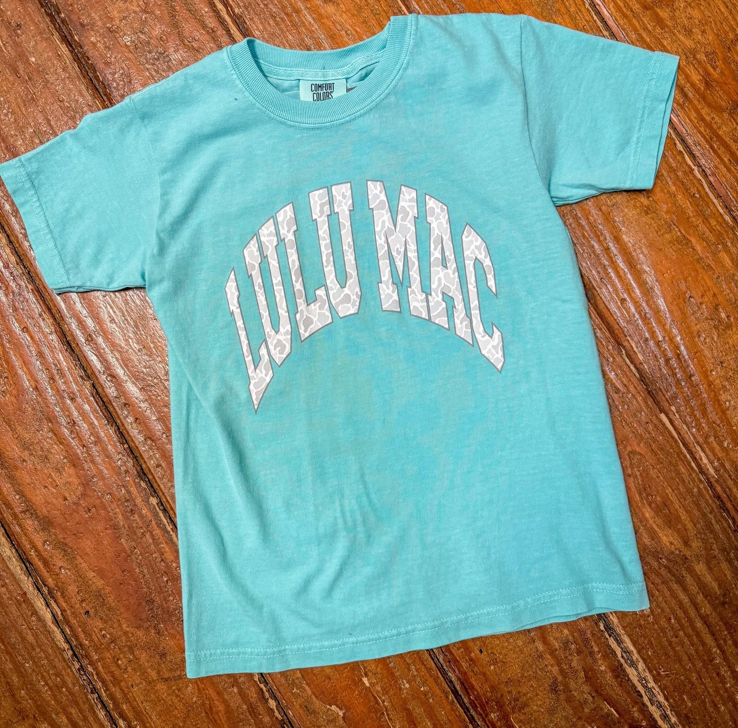 LULU MAC ADULT CHALKY MINT CAMO TEE