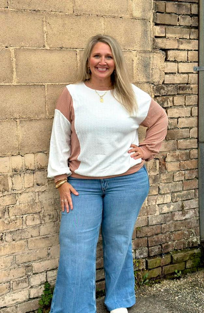 PLUS SIZE WHITE TEXTURED RIBBED TOP