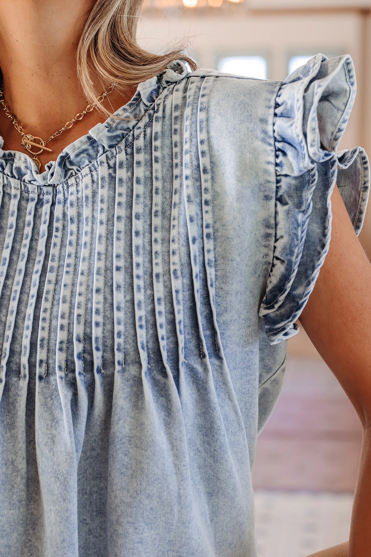 RUFFLE PLEATED DETAIL VINTAGE WASHED DENIM TOP