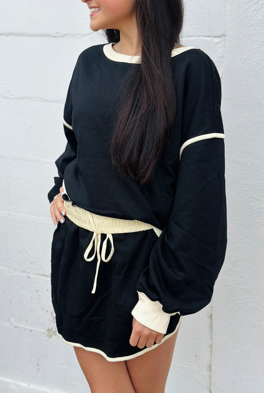 BLACK COLOR CONTRAST SKORT SET